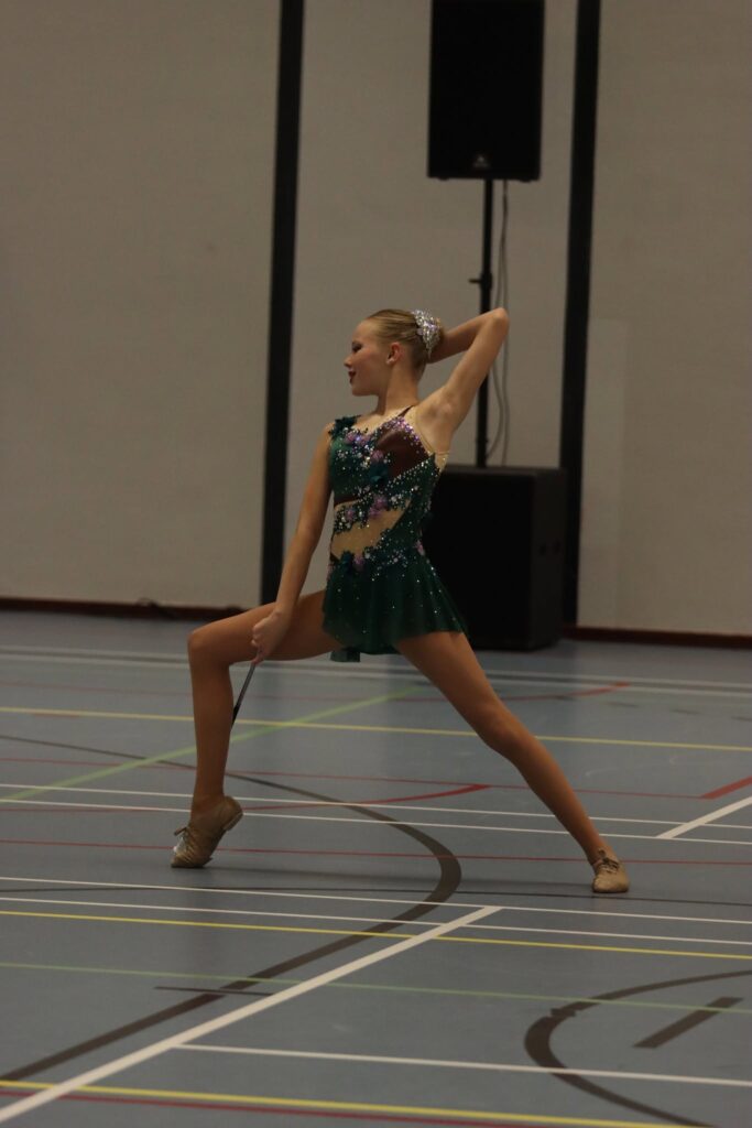 dance isza