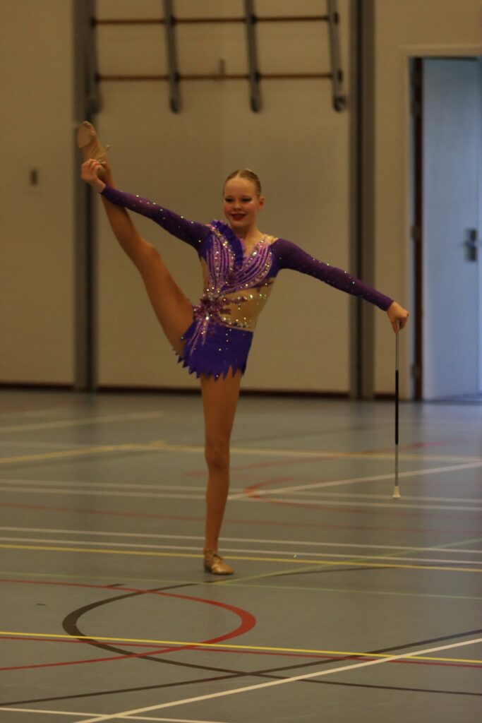 strut isza